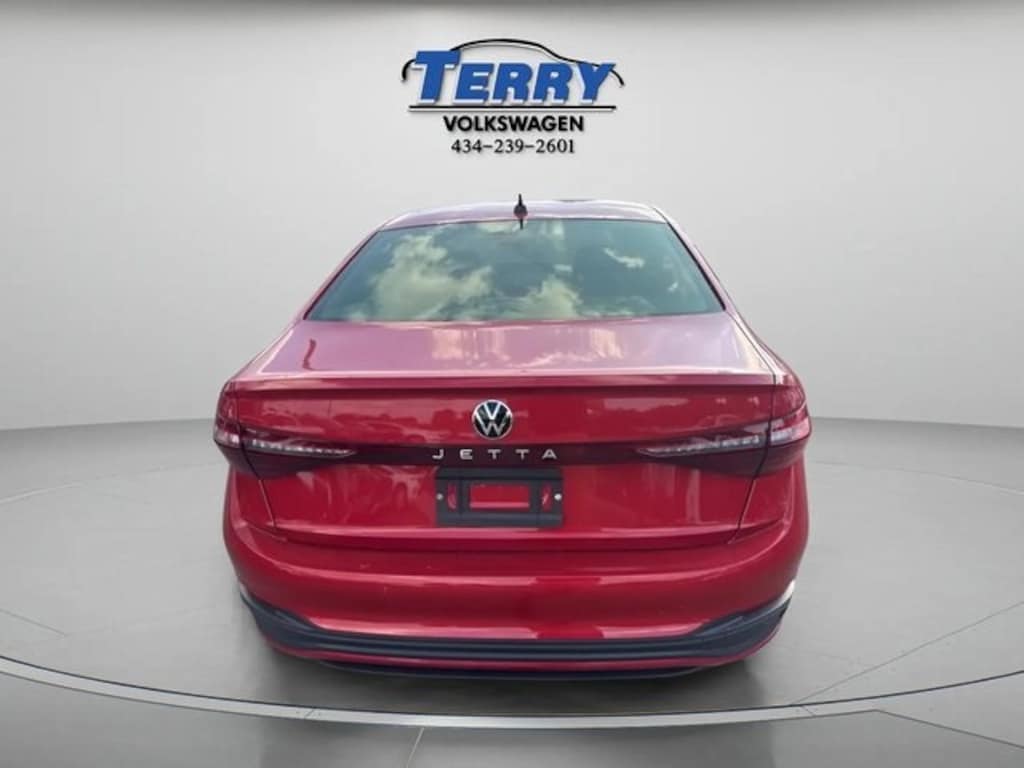 New 2025 Volkswagen Jetta 1.5T Sport Sedan