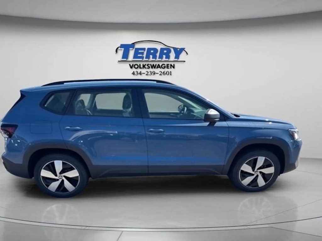 New 2025 Volkswagen Taos 1.5T S SUV