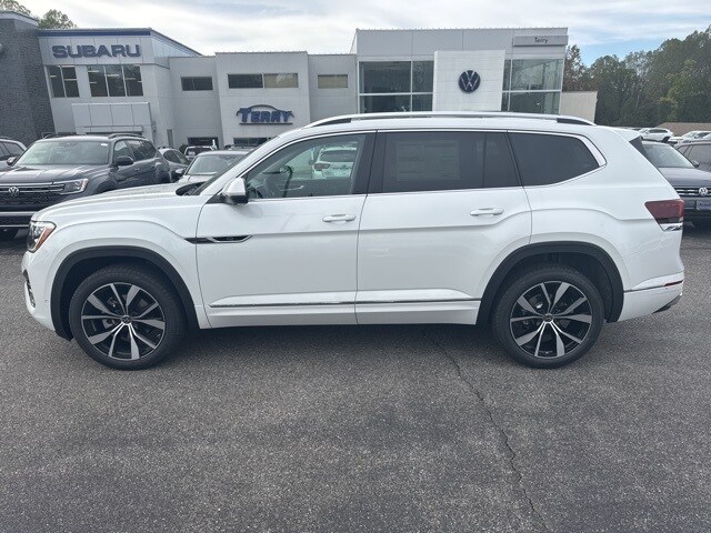 2026 Volkswagen Atlas SEL Premium R-Line photo 3