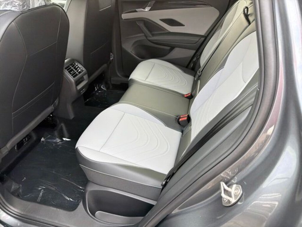 New 2026 Volkswagen Tiguan 2.0T SE R-Line Black SUV
