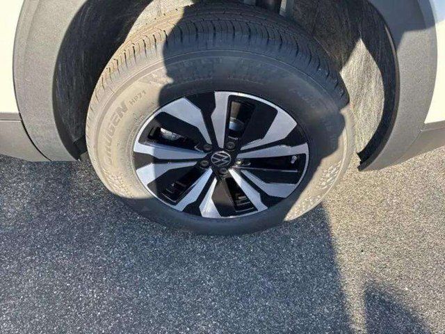 2026 Volkswagen Atlas Cross Sport SE - Photo 10