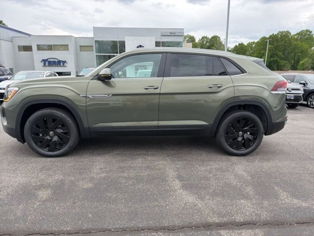 New 2026 Volkswagen Atlas Cross Sport 2.0T SE w/Technology SUV