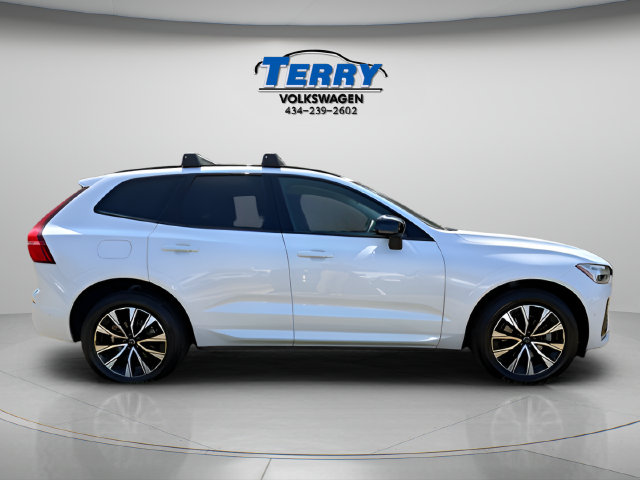 2023 Volvo XC60 B5 AWD Plus Dark SUV