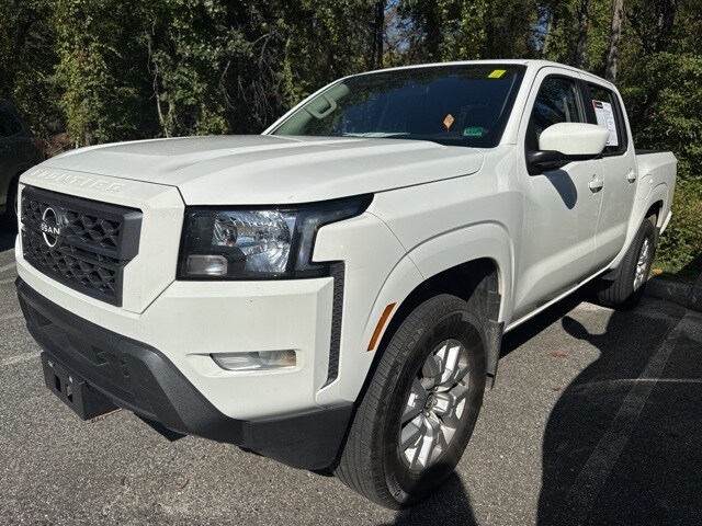 2023 Nissan Frontier SV photo 2