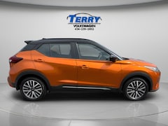 2023 Nissan Kicks SR SUV