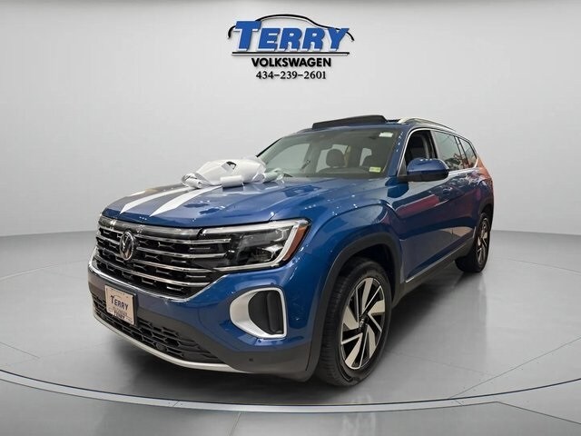 2025 Volkswagen Atlas SEL photo 3