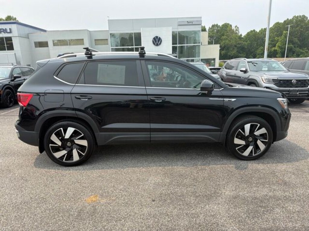 Used 2024 Volkswagen Taos 1.5T SEL SUV