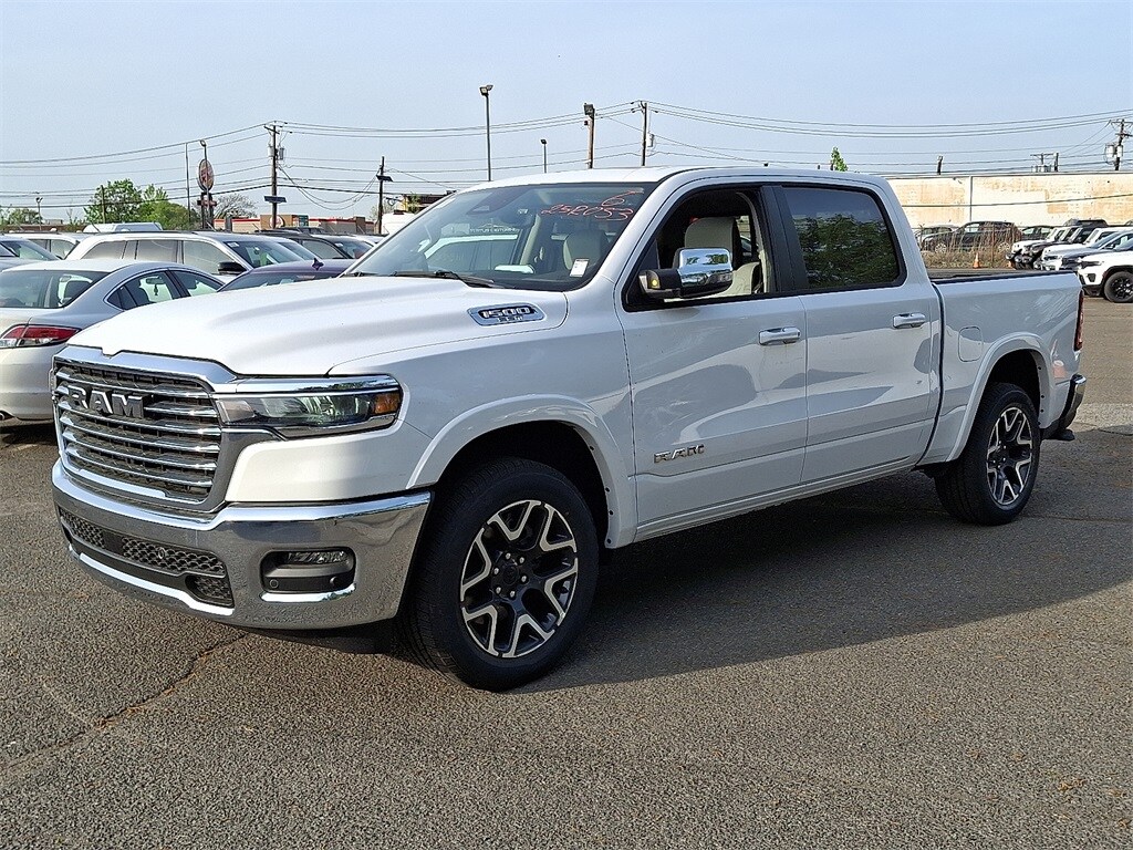 2025 Ram 1500 Laramie photo 2