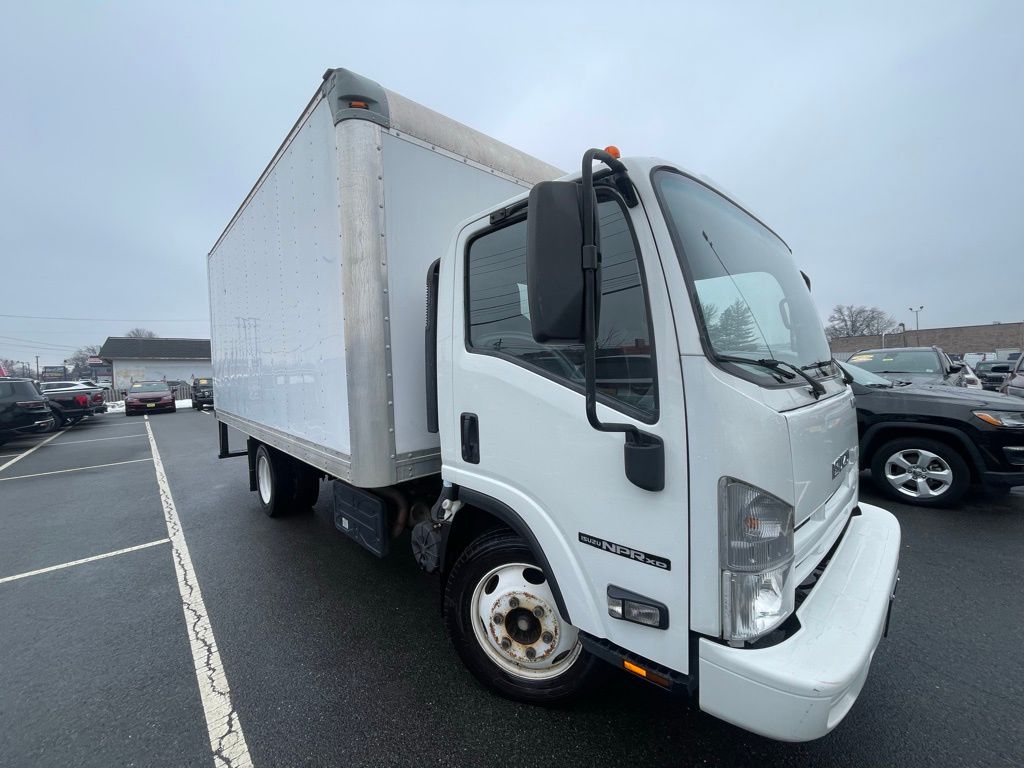 2015 Isuzu NPR-XD's photo