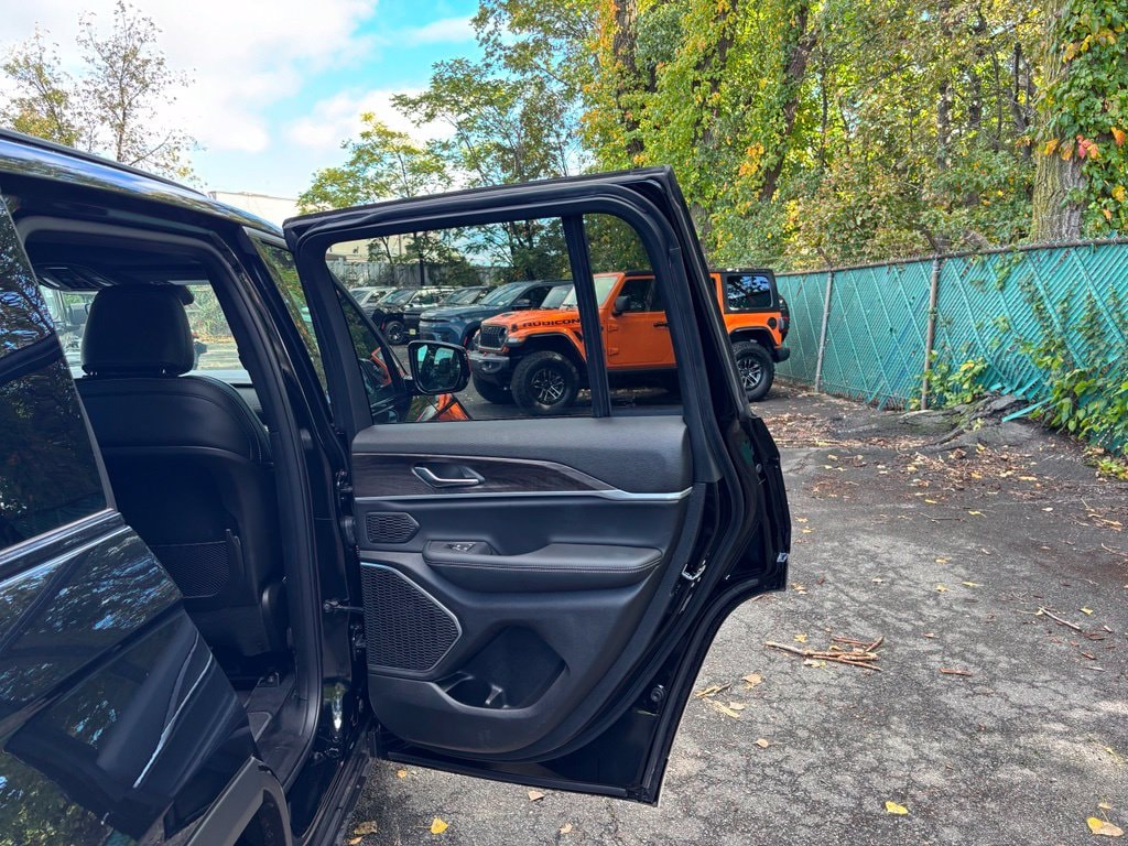 2026 Jeep Grand Cherokee Limited - Photo 19