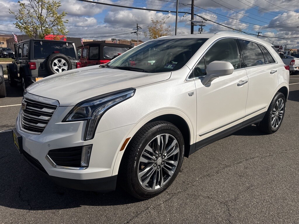 2019 Cadillac XT5 Luxury photo 3