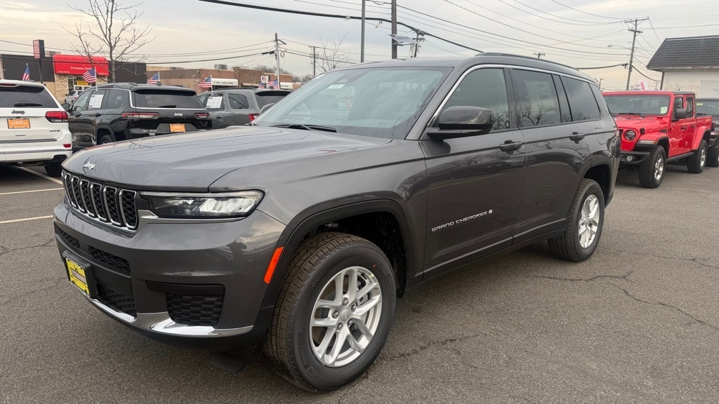 New 2025 Jeep Grand Cherokee L Laredo Sport Utility