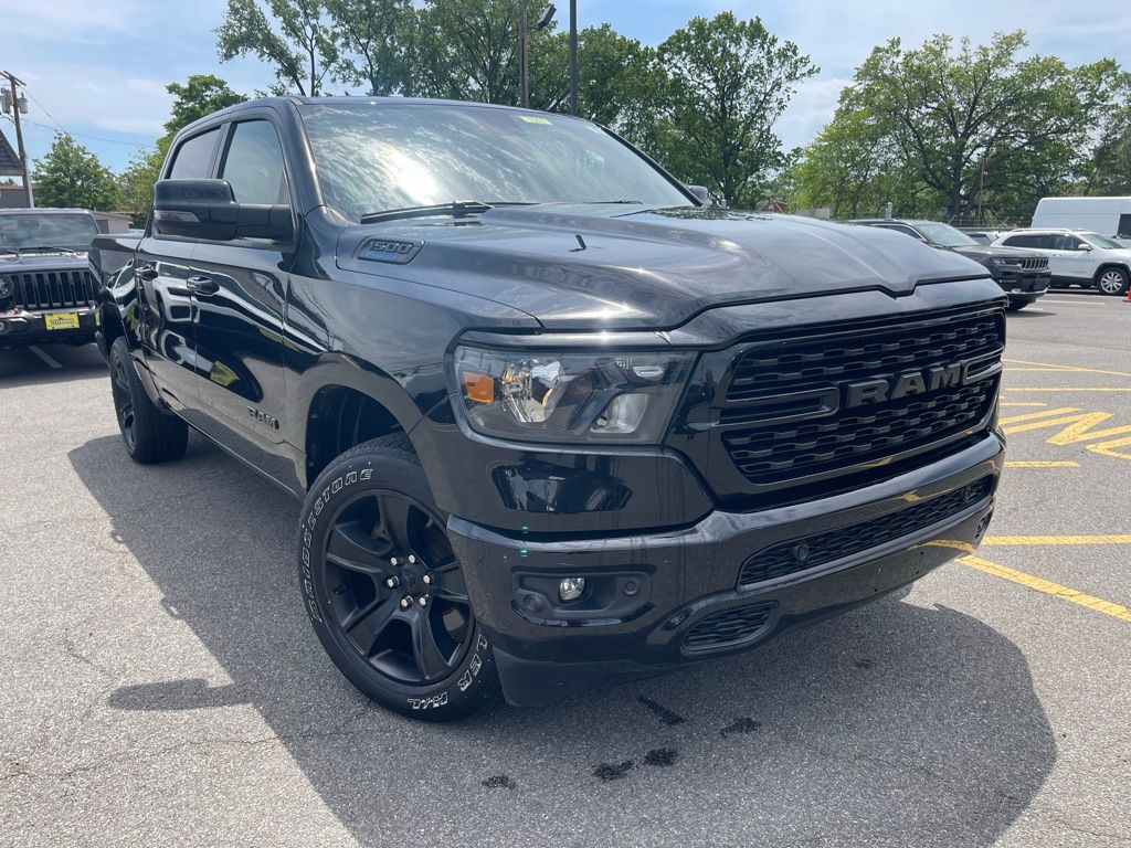 2023 RAM 1500 Big Horn/Lone Star 4x4 Crew Cab 5'7's photo