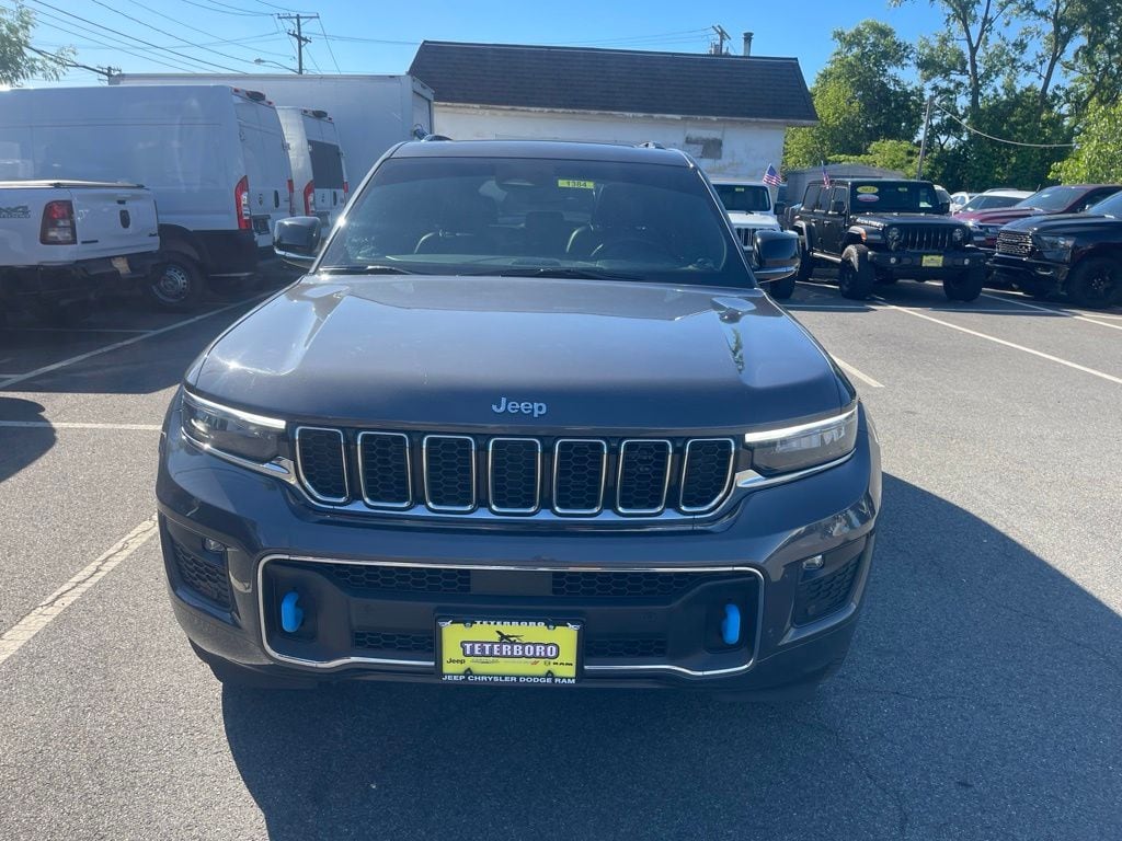 Used 2022 Jeep Grand Cherokee 4xe Overland SUV
