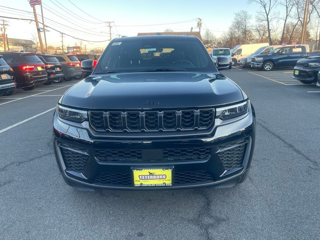 New 2026 Jeep Grand Cherokee Laredo Sport Utility