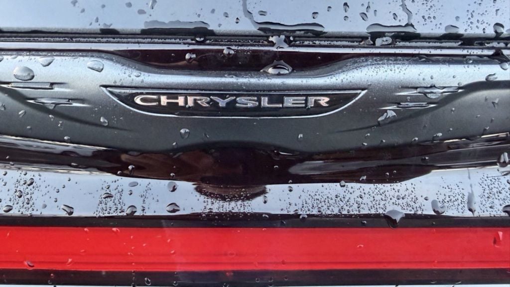 2026 Chrysler Pacifica Select - Photo 24