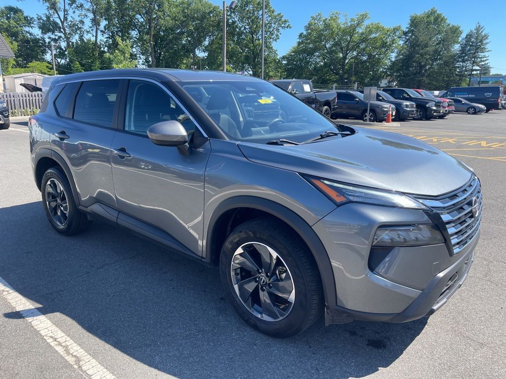 2024 Nissan Rogue SV AWD's photo