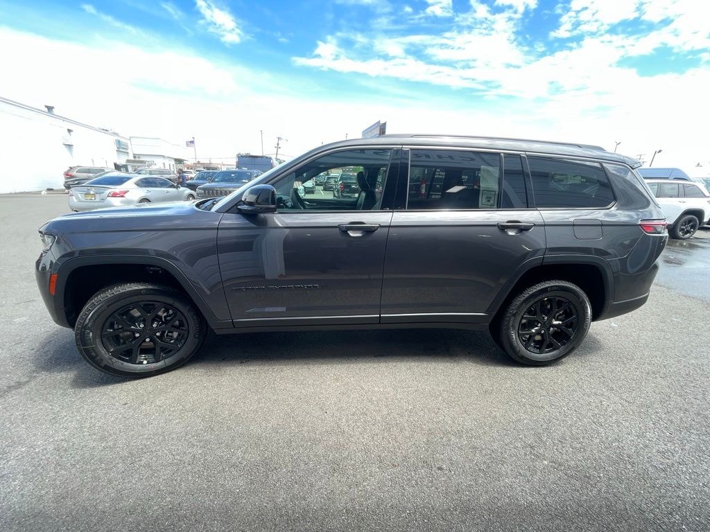 New 2026 Jeep Grand Cherokee L Laredo Sport Utility