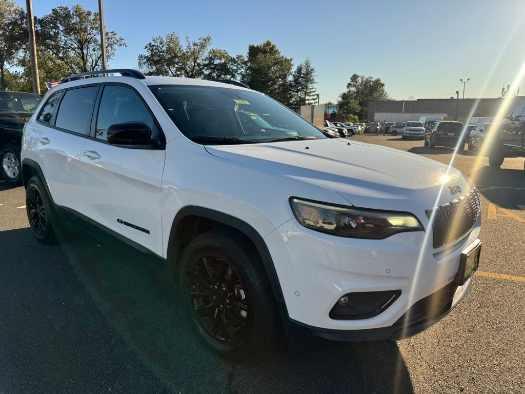 2023 Jeep Cherokee Altitude Lux
