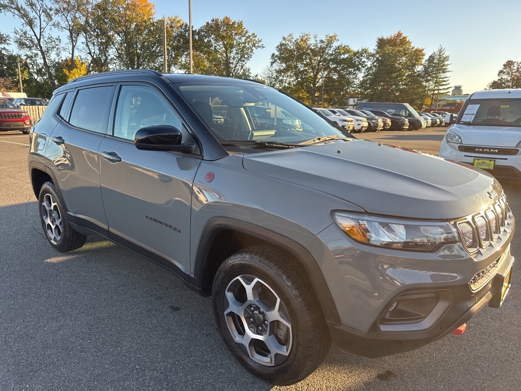 2022 Jeep Compass Trailhawk's photo