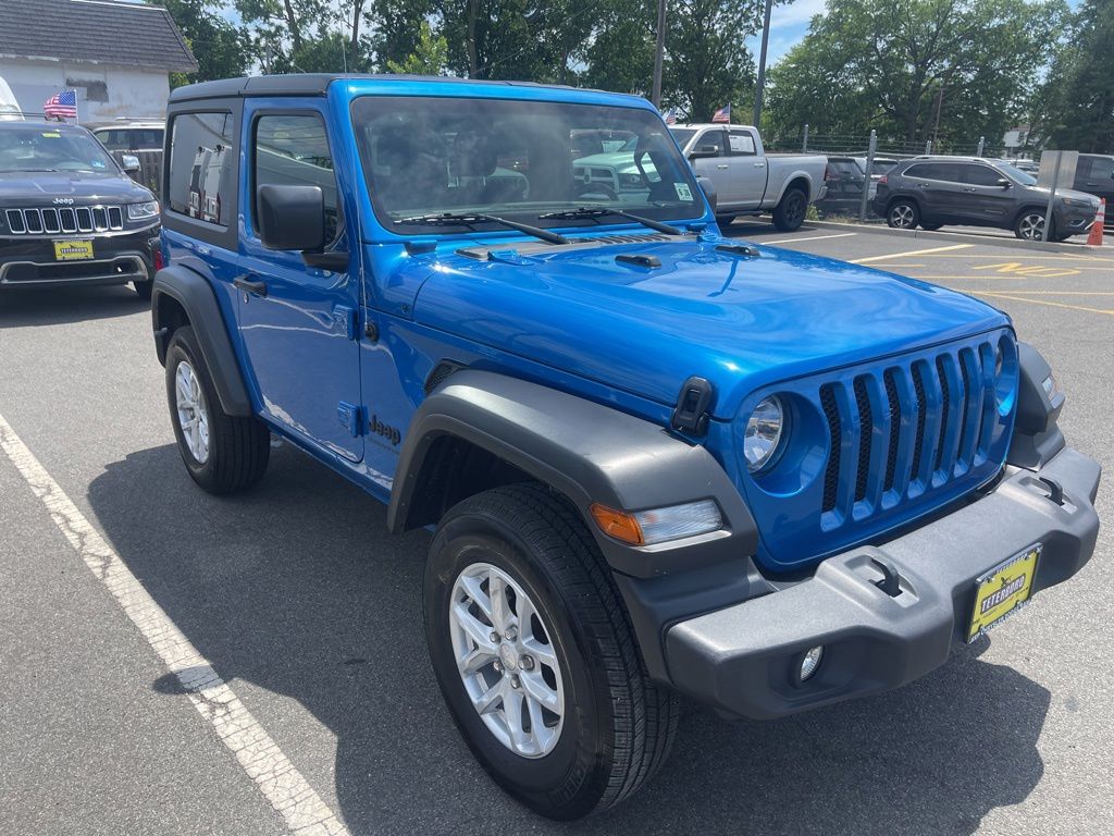 2023 Jeep Wrangler Sport S's photo