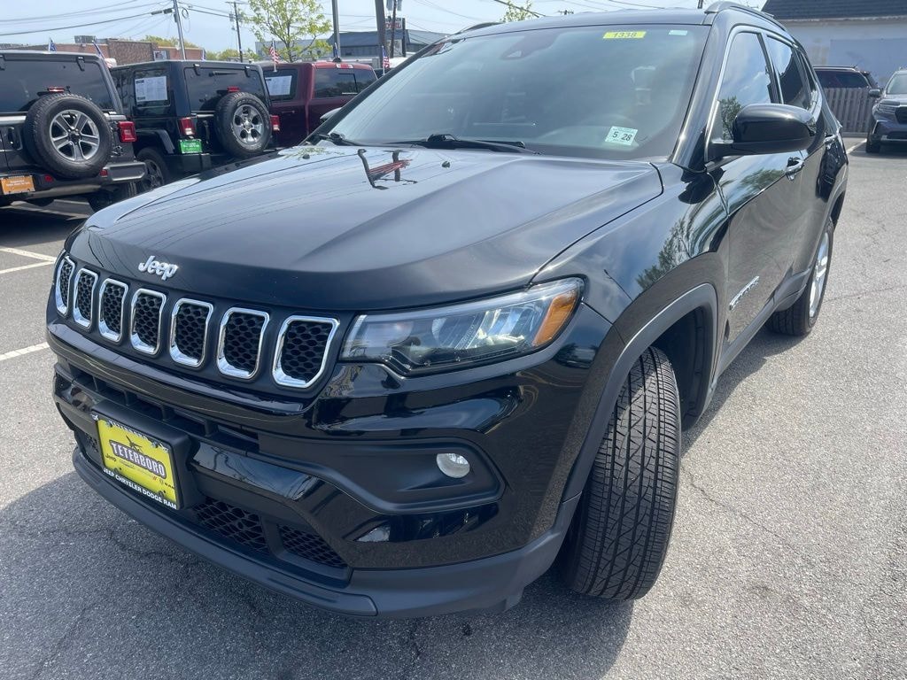 Certified 2023 Jeep Compass Latitude SUV