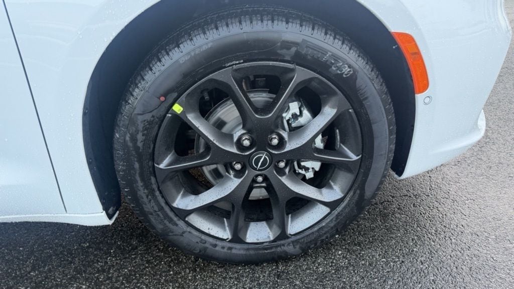 2026 Chrysler Pacifica Select - Photo 8