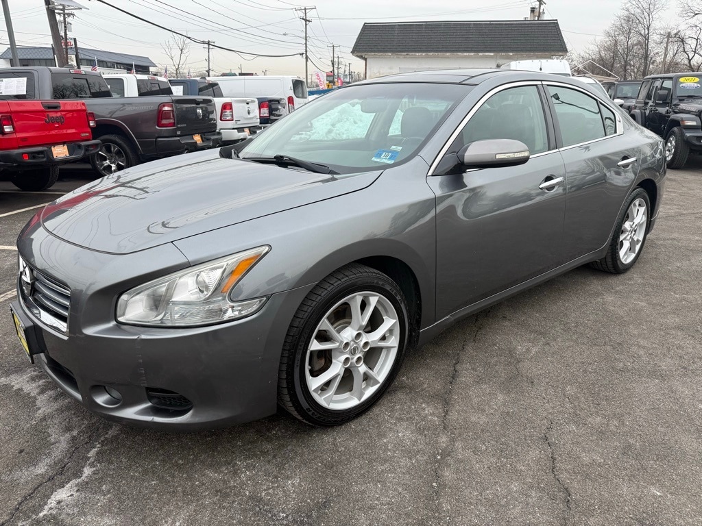 Used 2014 Nissan Maxima 3.5 SV Sedan