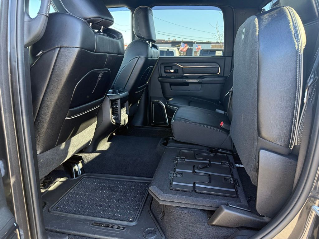 2022 RAM Ram 2500 Pickup Laramie Limited - Photo 11