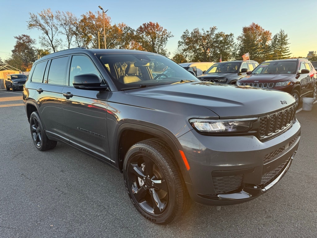 Certified 2023 Jeep Grand Cherokee L Laredo SUV