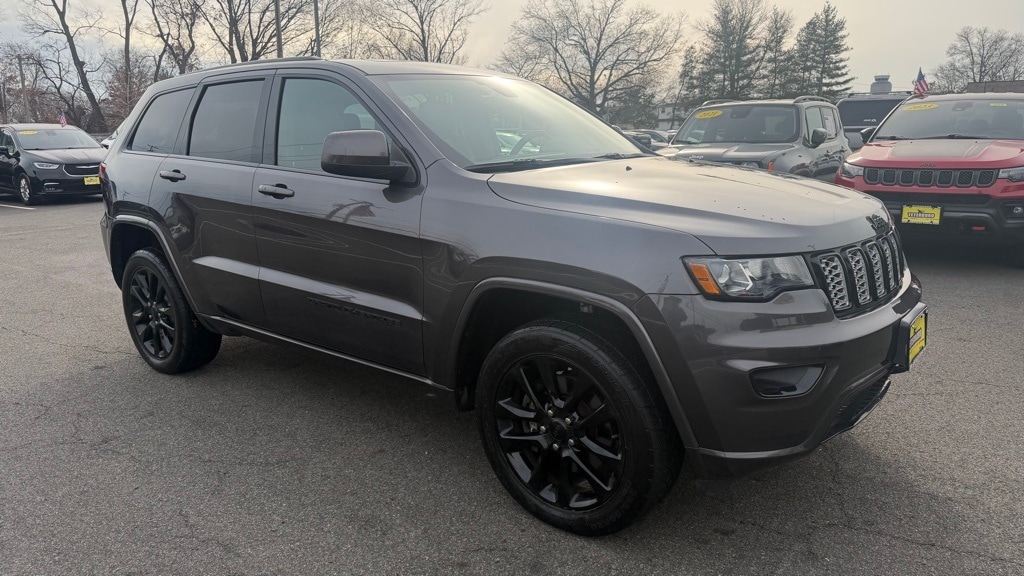 2021 Jeep Grand Cherokee Laredo X's photo