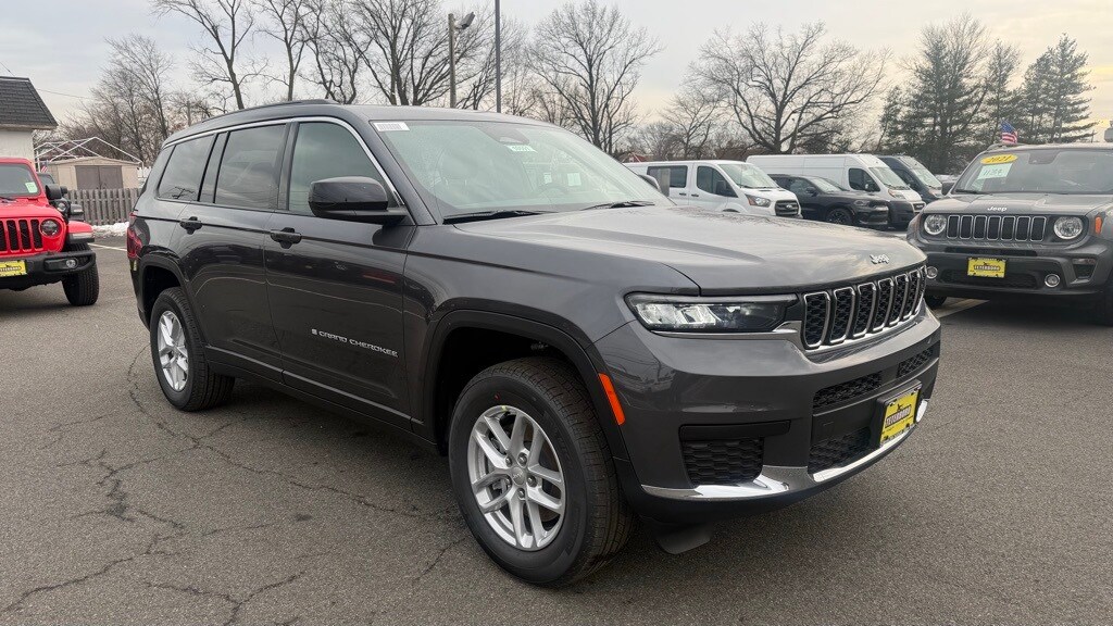 New 2025 Jeep Grand Cherokee L Laredo Sport Utility