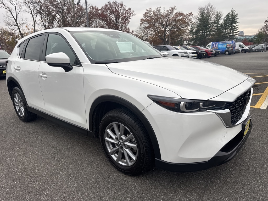 2023 Mazda CX-5 S Preferred package's photo