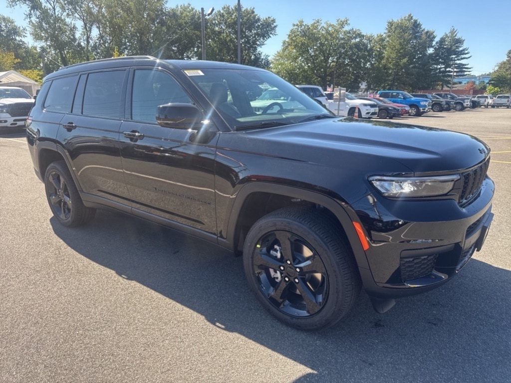 2025 Jeep Grand Cherokee L Limited's photo