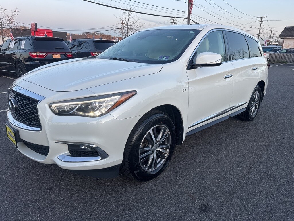 2019 Infiniti QX60 photo 3