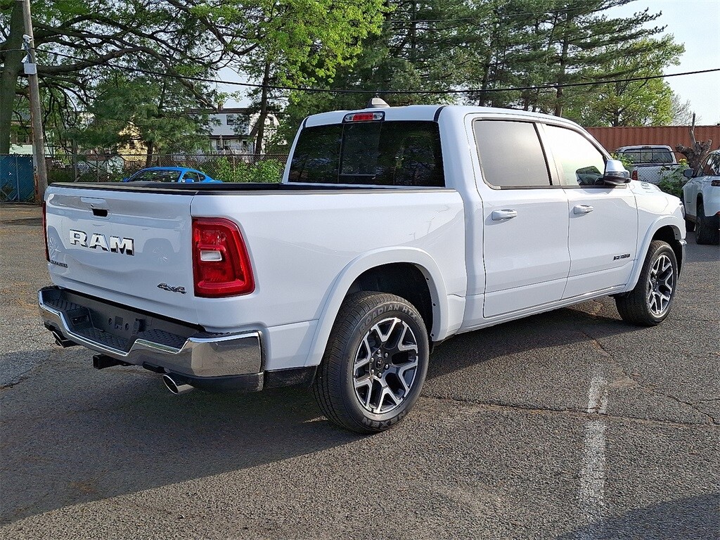2025 Ram 1500 Laramie photo 4
