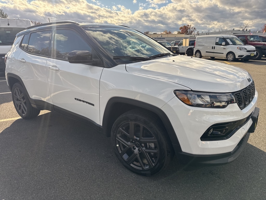2026 Jeep Compass Limited Altitude's photo