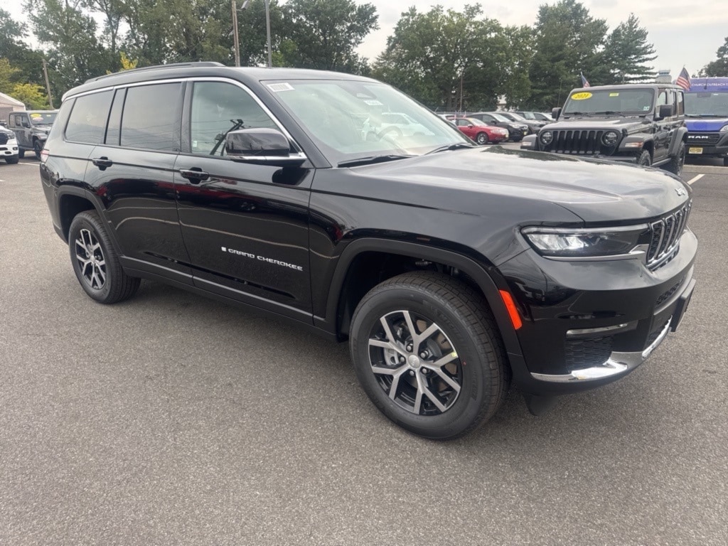 2025 Jeep Grand Cherokee L Limited's photo