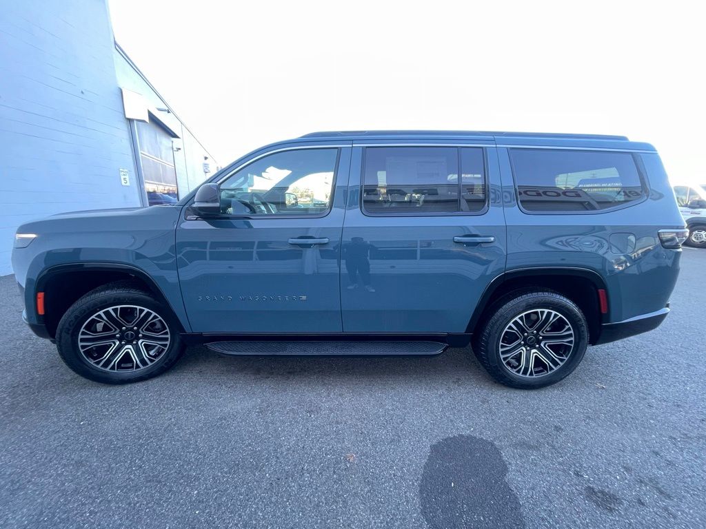 2026 Jeep Grand Wagoneer Base