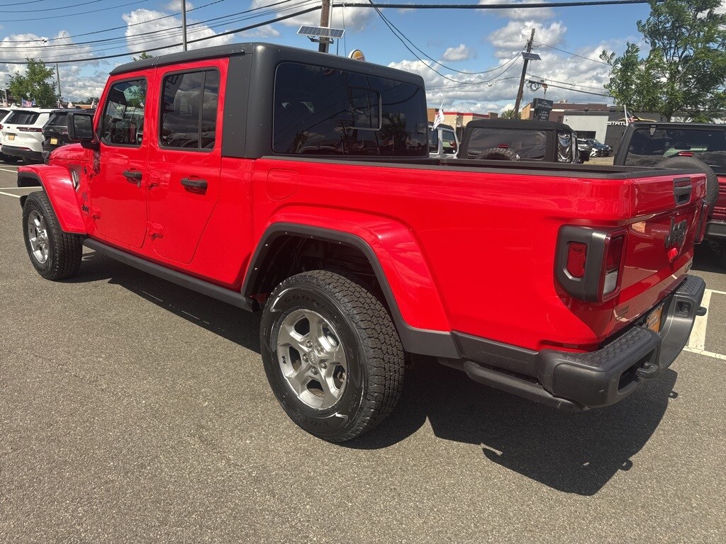 2021 Jeep Gladiator Sport photo 4