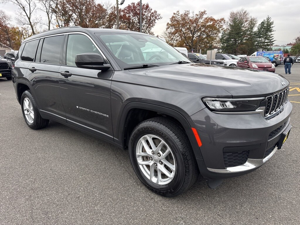 Certified 2022 Jeep New Grand Cherokee Laredo SUV