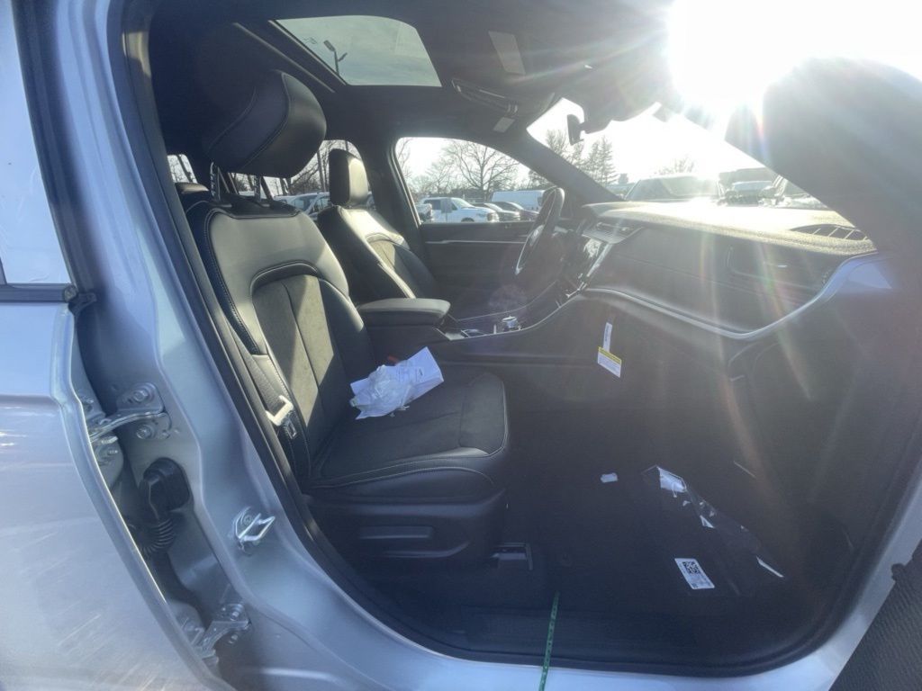 2026 Jeep Grand Cherokee Laredo - Photo 26