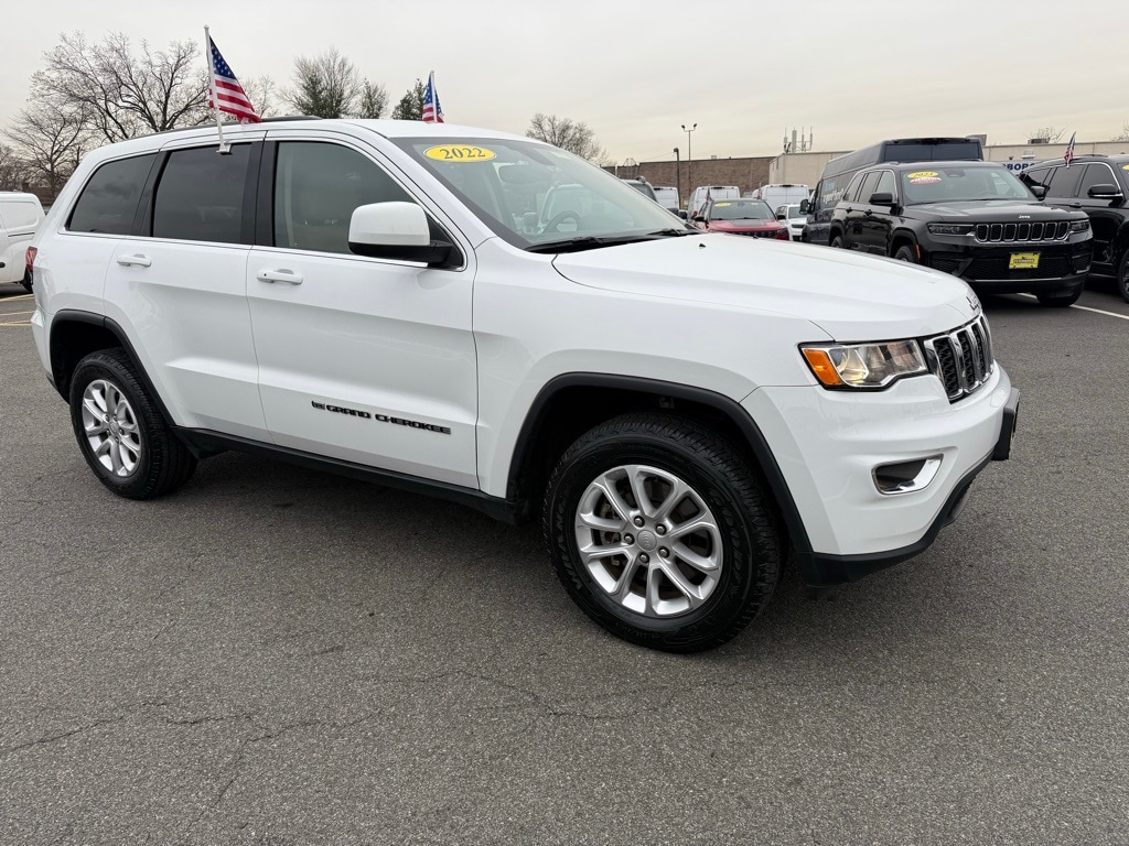 2022 Jeep Grand Cherokee WK Laredo E's photo