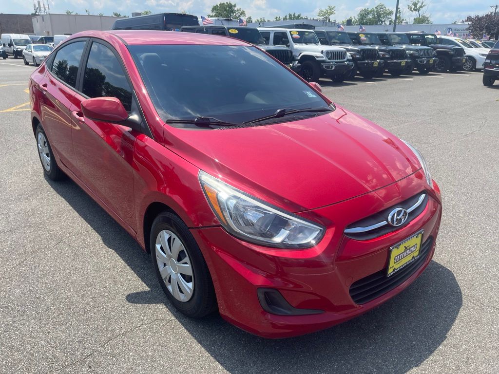 2016 Hyundai Accent SE 4-Door 6-Speed Automatic's photo
