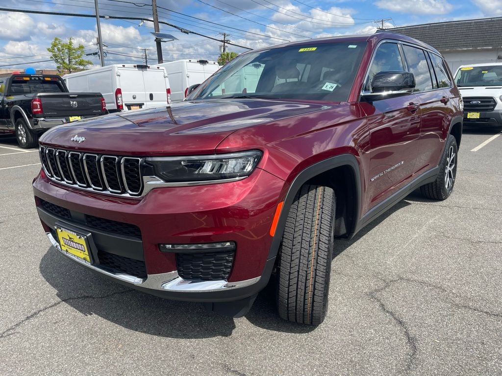Used 2023 Jeep Grand Cherokee L Limited SUV