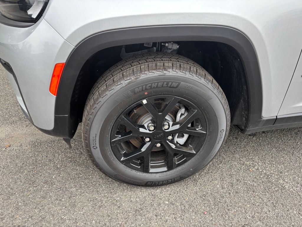 2026 Jeep Grand Cherokee Laredo - Photo 43