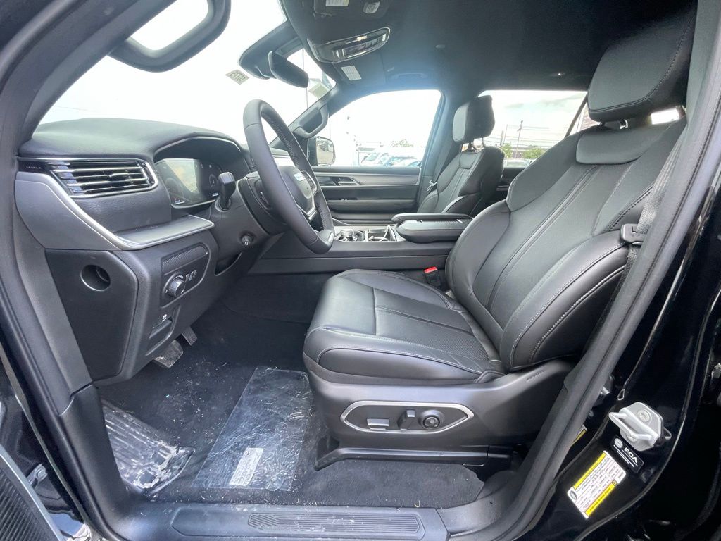 2026 Jeep Grand Wagoneer Base - Photo 10