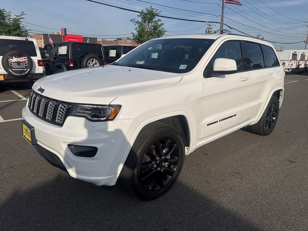 2022 Jeep Cherokee Laredo X SE Altitude photo 3