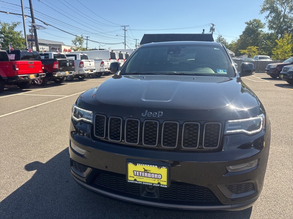 2018 Jeep Grand Cherokee Overland photo 2