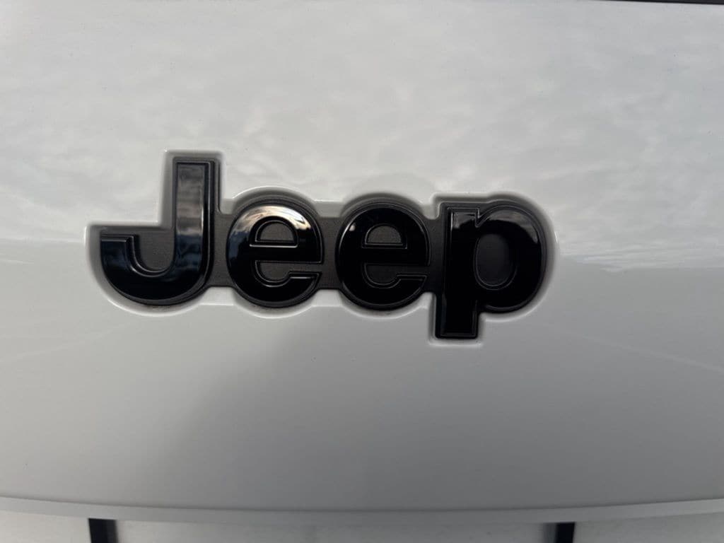 New 2025 Jeep Grand Cherokee Limited Sport Utility